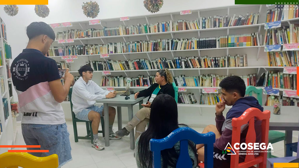 Estudiantes del Colegio La Inmaculada entrevistaron a Marianela Olivares